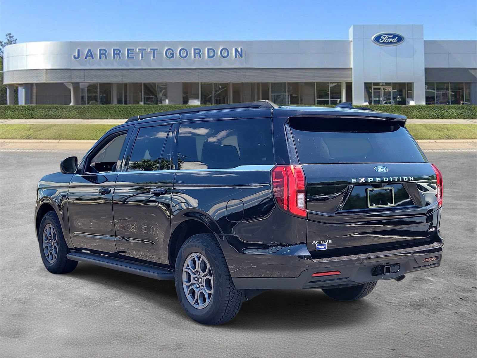 Certified 2025 Ford Expedition Max Active AWD/4WD image 2