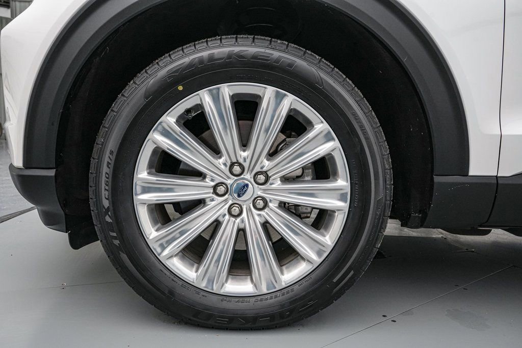 Certified 2023 Ford Explorer Limited w/ Hybrid Equipment Group 310A image 10