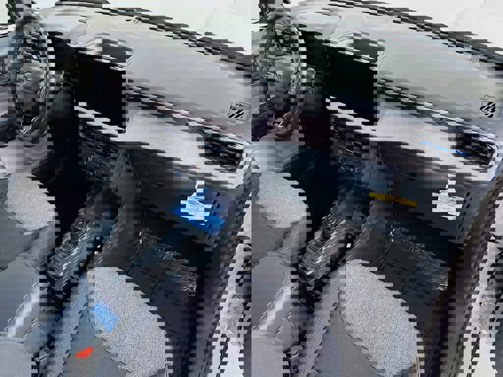 Certified 2025 Ford Maverick XLT w/ XLT Luxury Package image 30