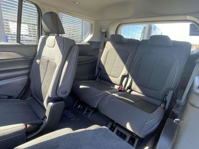 Used 2024 Jeep Grand Cherokee L Laredo image 11