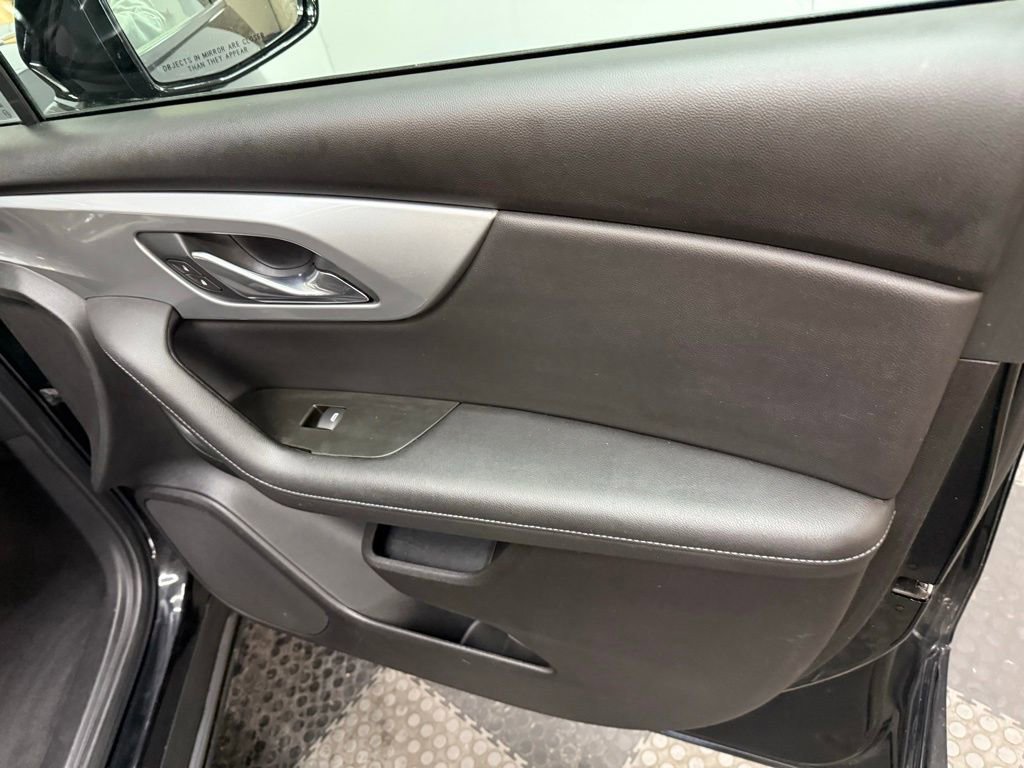 Used 2020 Chevrolet Blazer LT image 47