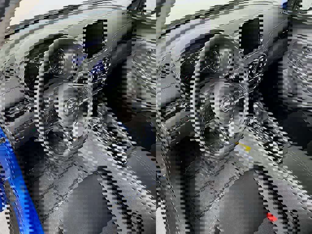 Used 2024 Nissan Sentra SV image 9