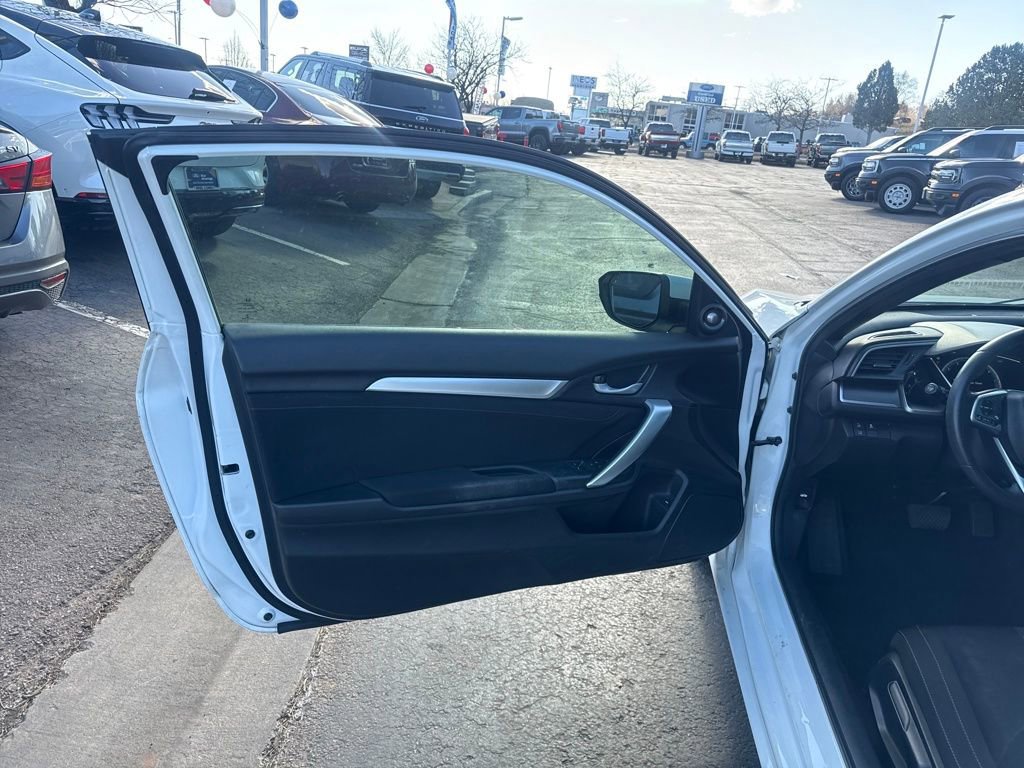 Used 2020 Honda Civic EX image 11