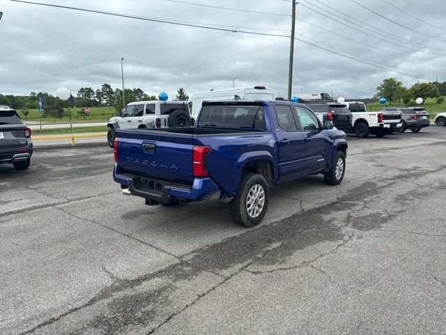 Used 2025 Toyota Tacoma SR5 RWD image 38