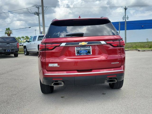 Used 2023 Chevrolet Traverse Premier w/ LPO, Floor Liner Package FWD image 5