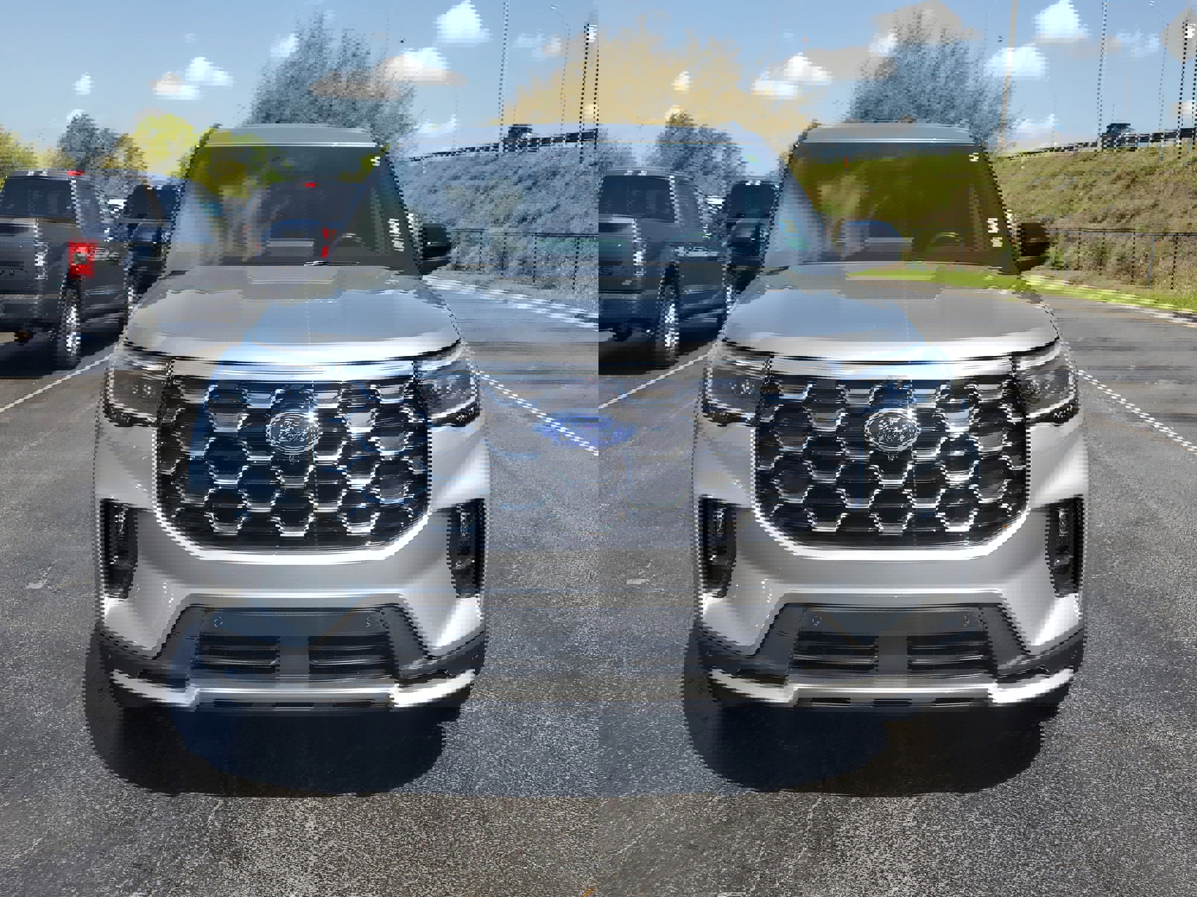 Certified 2025 Ford Explorer Platinum image 5