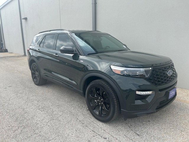 Certified 2023 Ford Explorer ST-Line AWD/4WD image 3