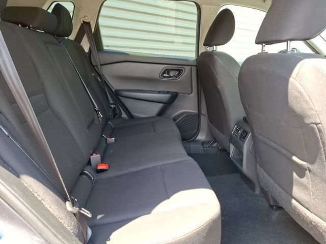 Used 2024 Nissan Rogue S FWD image 28