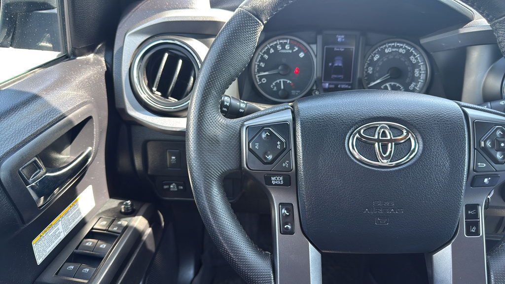 Used 2020 Toyota Tacoma TRD Off-Road AWD/4WD image 23