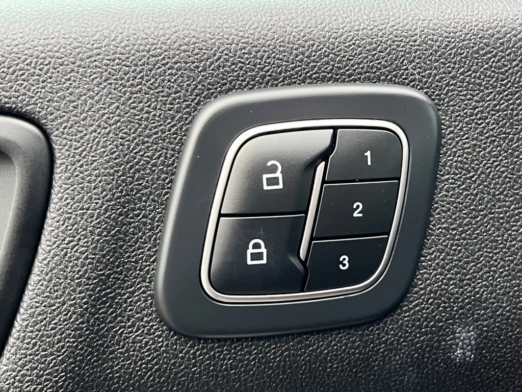 Certified 2023 Ford Escape Platinum image 15