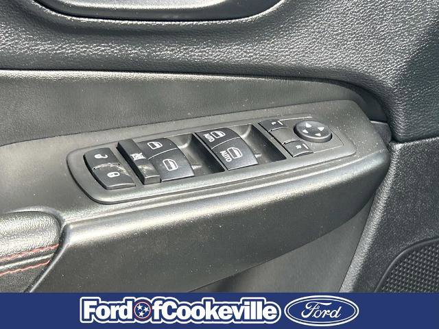 Used 2019 Jeep Cherokee Trailhawk AWD/4WD image 28