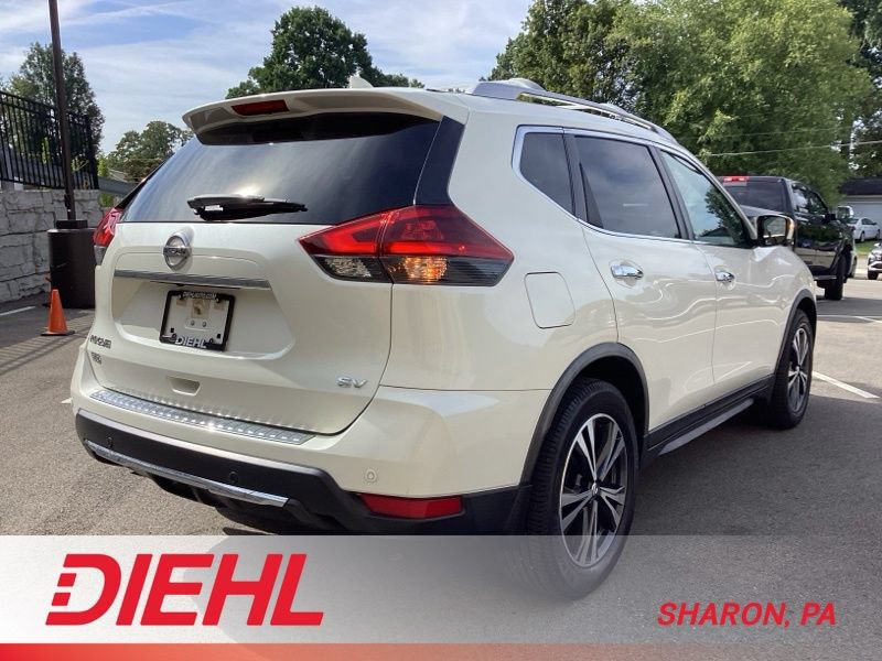 Used 2019 Nissan Rogue SV w/ Premium Package FWD image 14