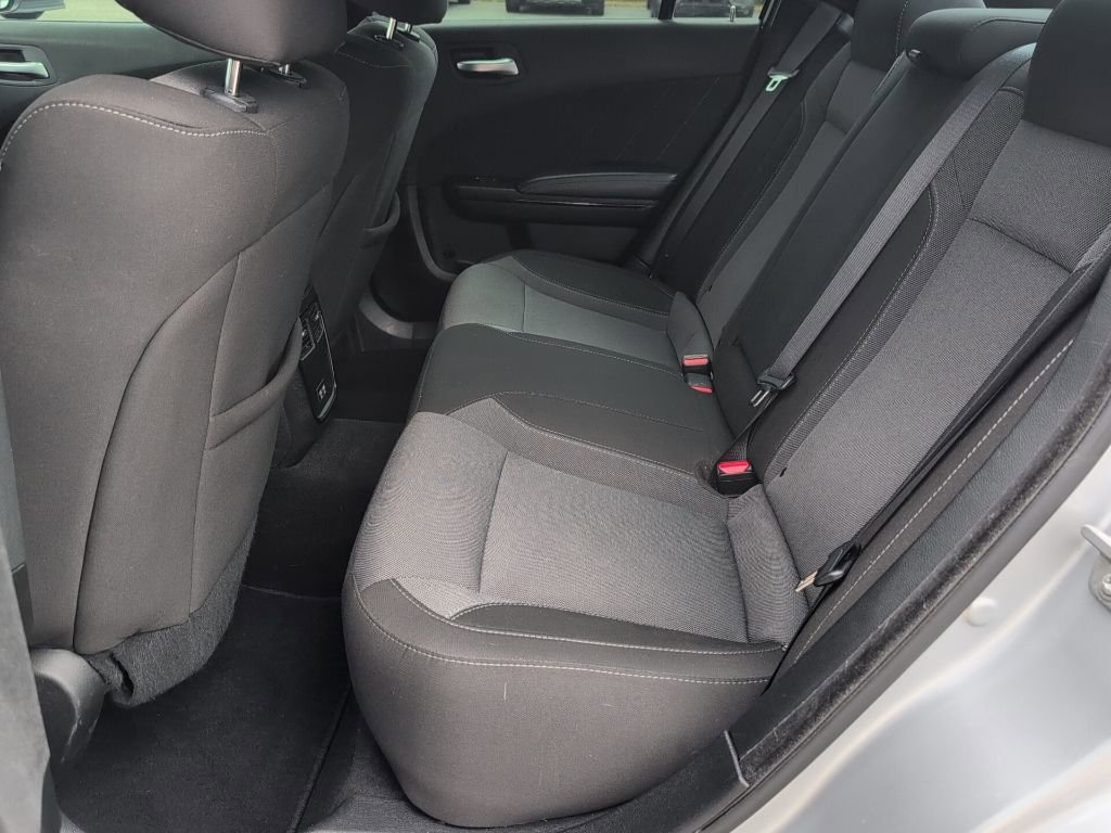 Used 2020 Dodge Charger SXT w/ Blacktop Package image 11