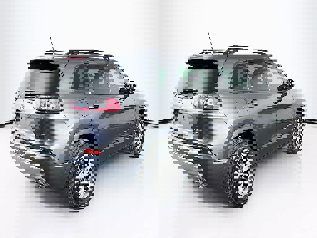 Used 2022 Jeep Cherokee Limited image 5