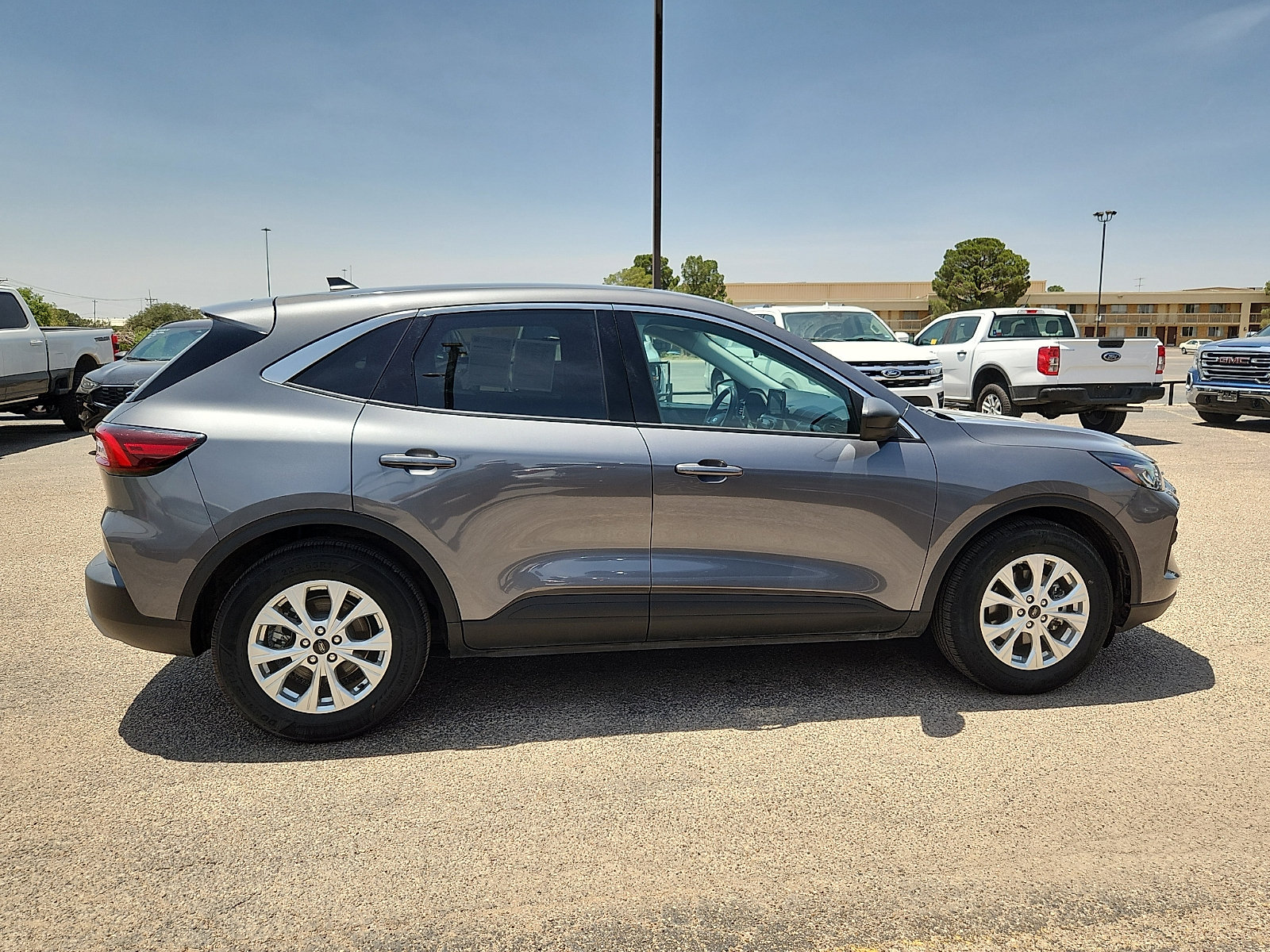 Certified 2024 Ford Escape Active FWD image 8