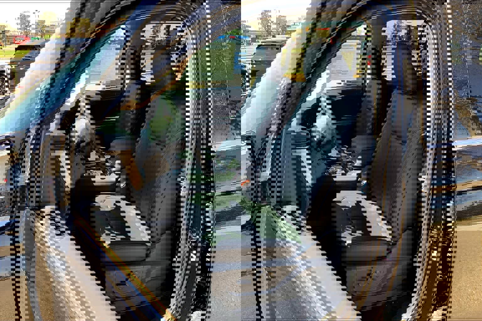 Certified 2024 Ford Expedition XLT image 9