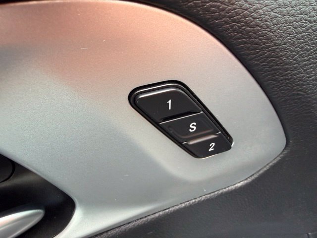 Used 2020 Chrysler Pacifica Limited w/ S Appearance Package FWD image 27