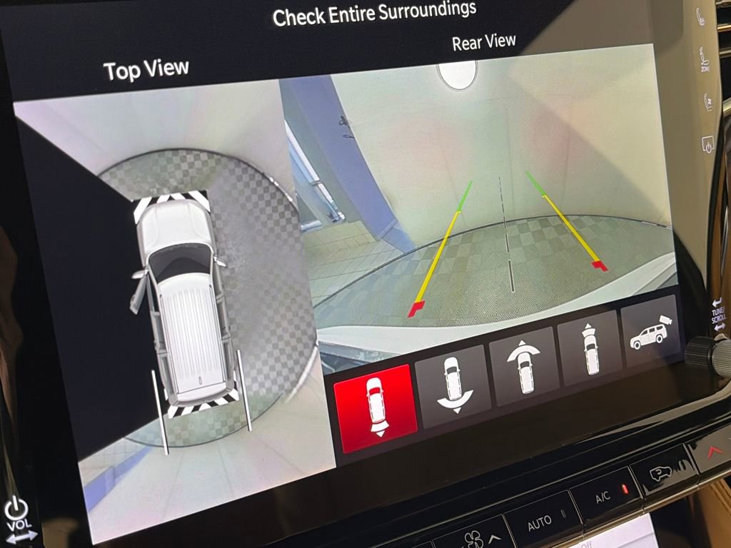 Used 2023 Jeep Grand Wagoneer L Series III w/ Rear Seat Video Group 1 image 20