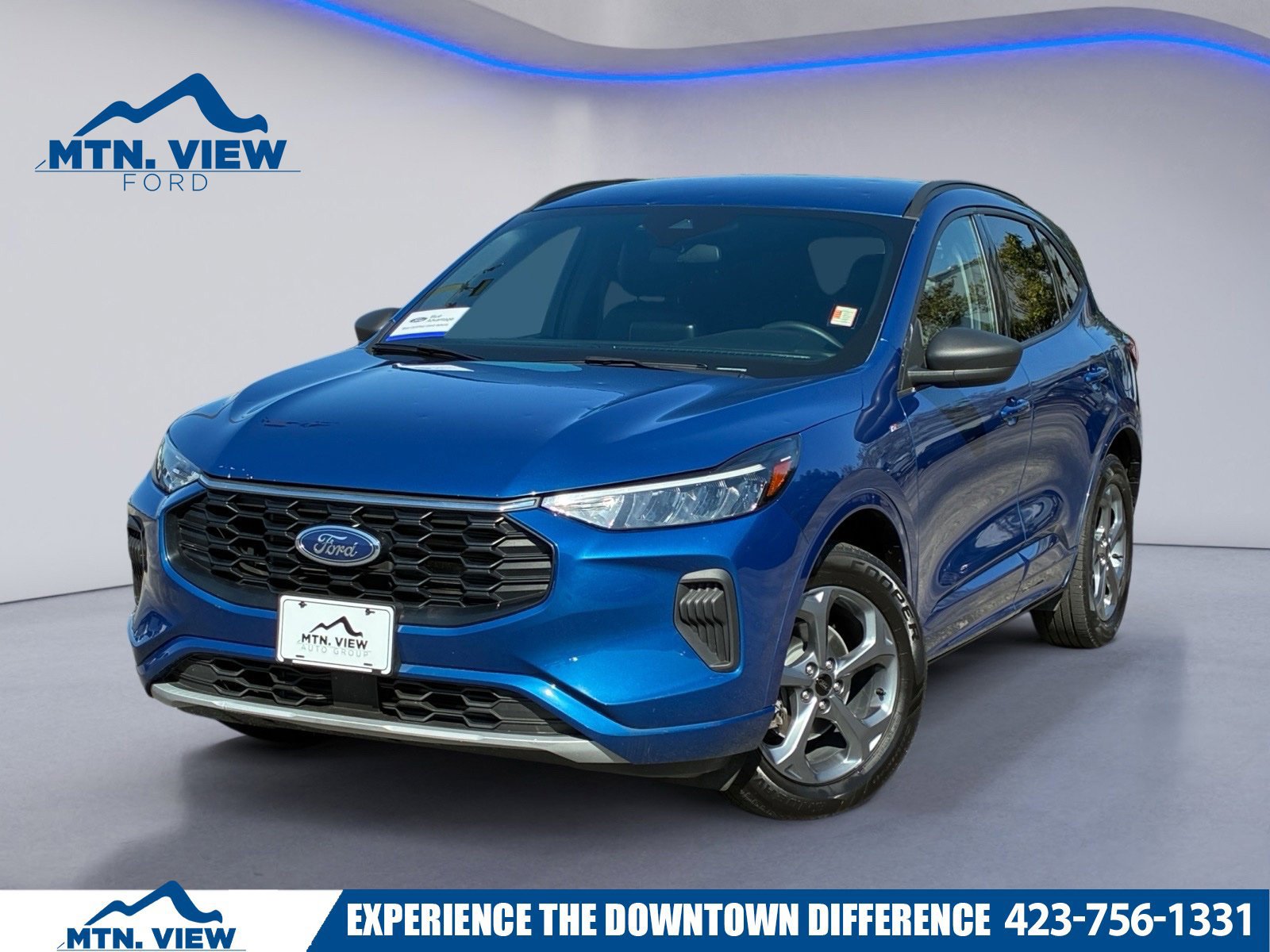 Certified 2023 Ford Escape ST-Line AWD/4WD image 1