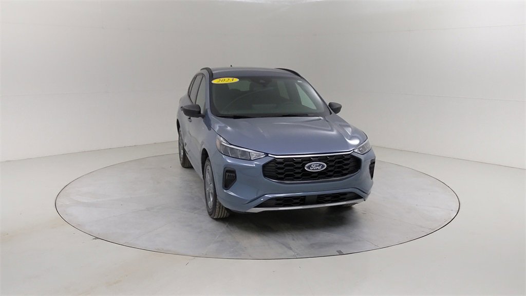 Certified 2023 Ford Escape ST-Line w/ Tech Pack #1 image 9