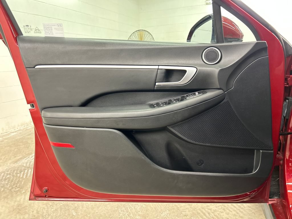 Used 2025 Hyundai Sonata SEL FWD image 18