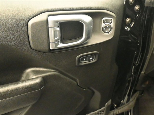 Used 2022 Jeep Wrangler Willys image 10