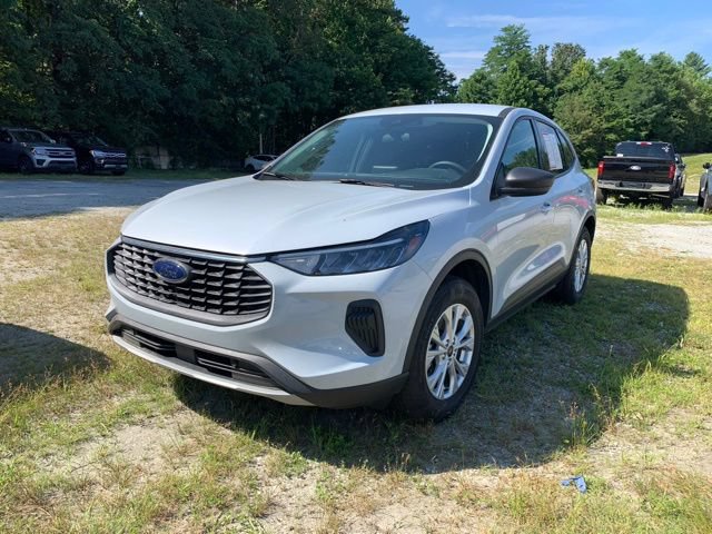 Certified 2025 Ford Escape Active AWD/4WD image 4