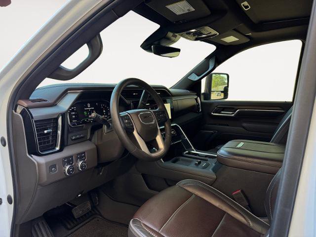 Used 2024 GMC Sierra 3500 Denali w/ Denali Reserve Package AWD/4WD image 10
