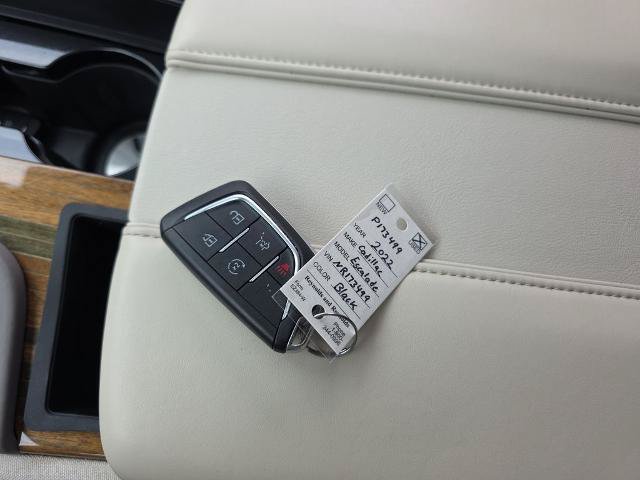 Used 2022 Cadillac Escalade ESV Premium Luxury Platinum AWD/4WD image 39