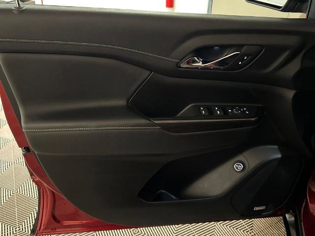 Used 2023 GMC Acadia SLT image 15