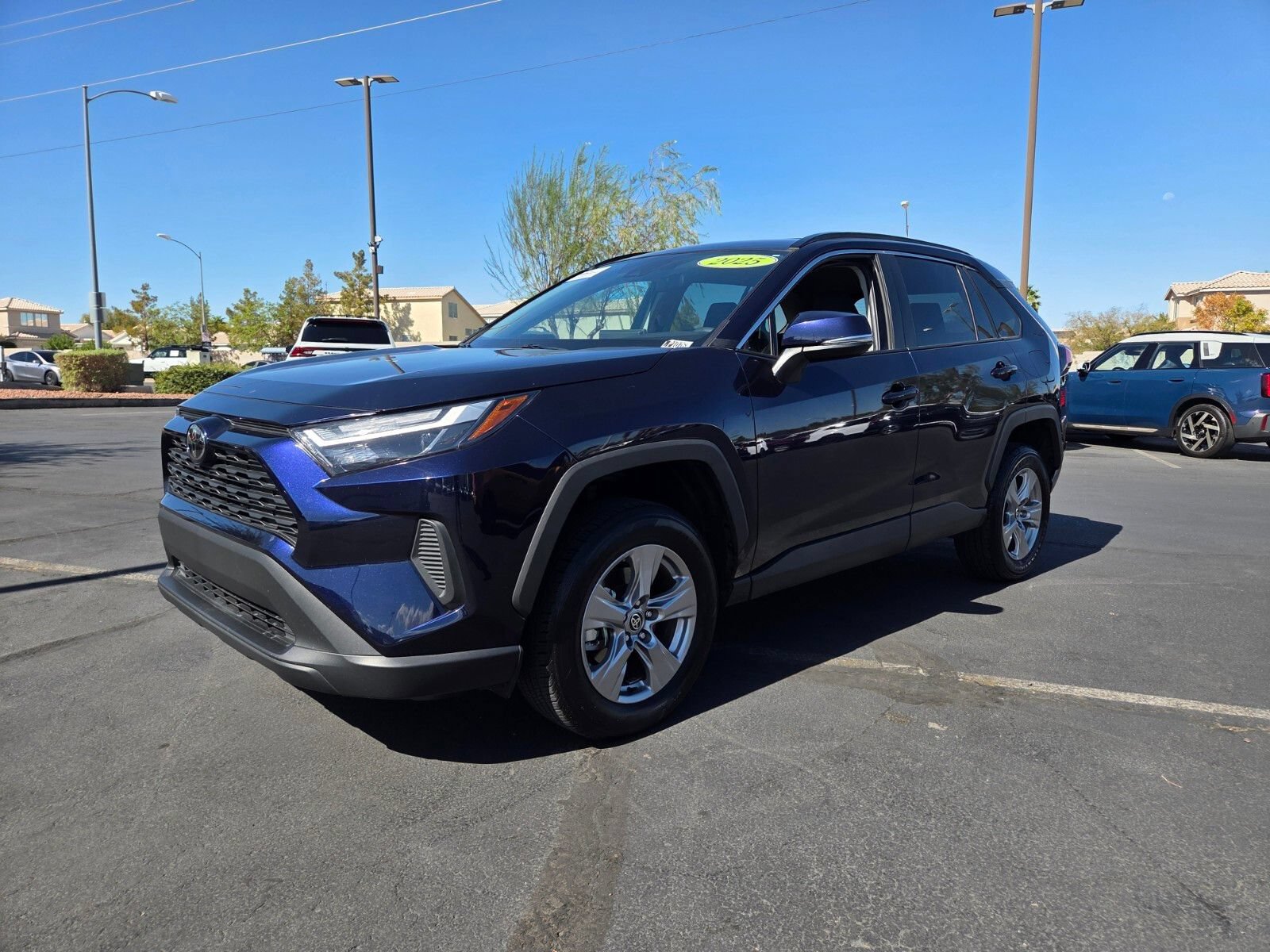Used 2025 Toyota RAV4 XLE FWD video 2