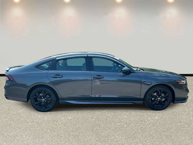 Used 2025 Honda Accord SE image 4