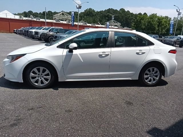 Used 2023 Toyota Corolla LE FWD image 5