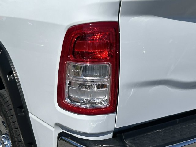 Used 2024 RAM 2500 Tradesman w/ Chrome Appearance Group AWD/4WD image 12