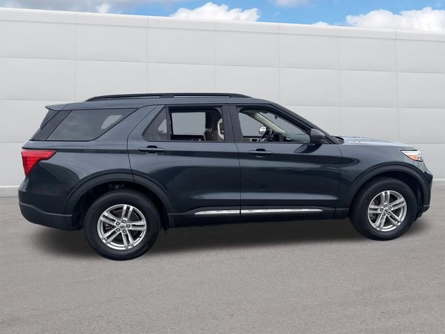 Certified 2022 Ford Explorer XLT w/ Class IV Trailer Tow Package image 12