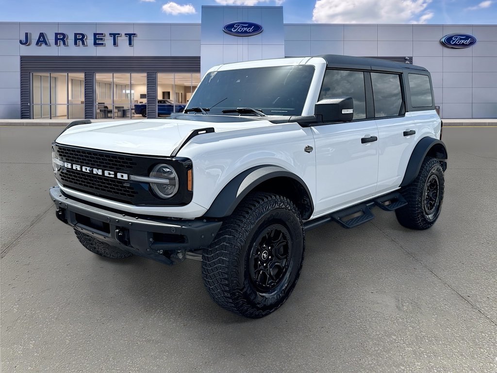 Certified 2023 Ford Bronco Wildtrak AWD/4WD image 3
