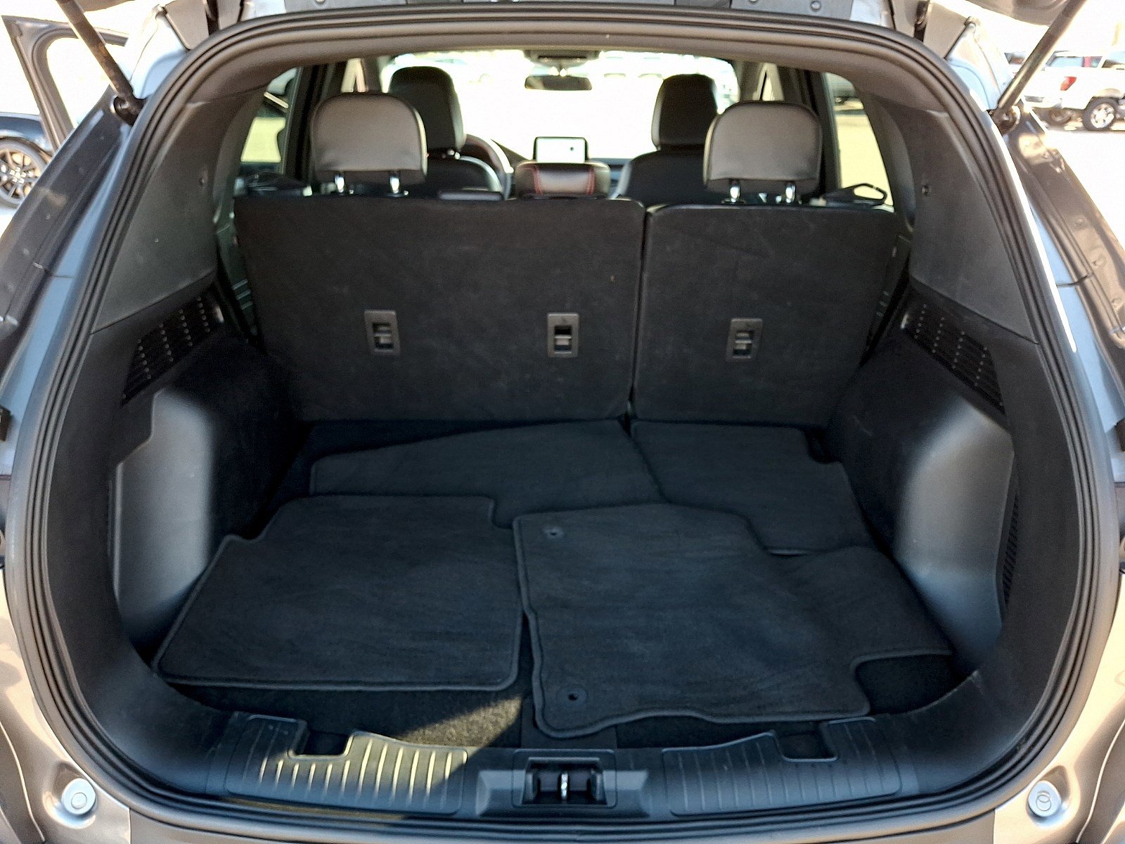 Certified 2025 Ford Escape ST-Line image 28