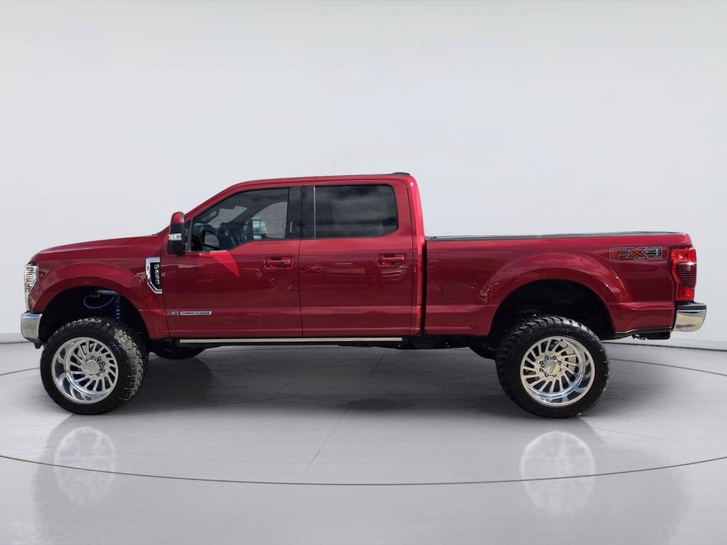 Certified 2022 Ford F250 Lariat w/ Lariat Ultimate Package AWD/4WD image 4