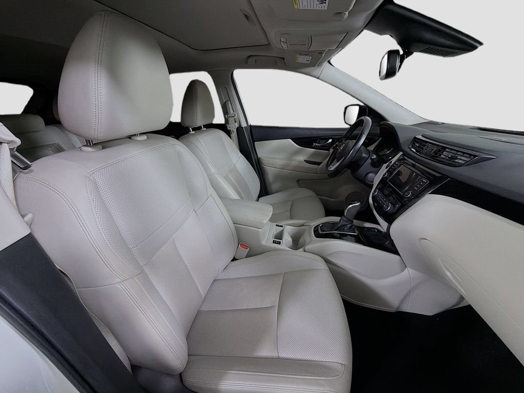 Used 2022 Nissan Rogue Sport SL w/ Premium Package AWD/4WD image 31