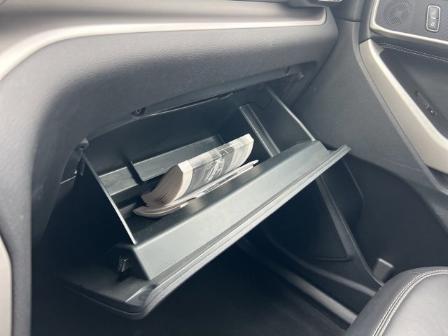 Certified 2022 Ford Explorer XLT w/ Equipment Group 202A image 18