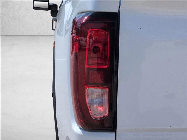 Used 2024 GMC Sierra 2500 Pro AWD/4WD image 9