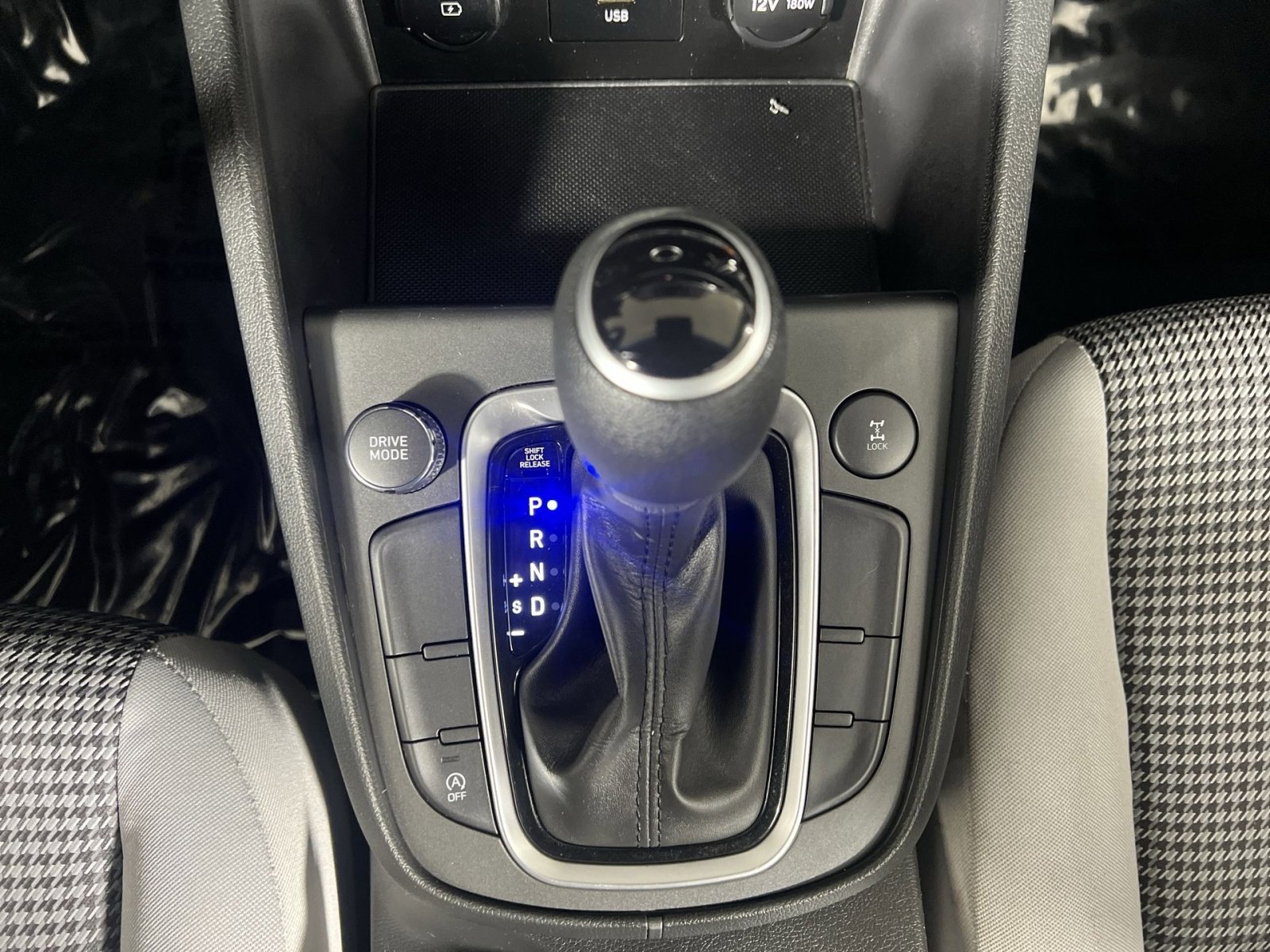 Used 2022 Hyundai Kona SE image 20