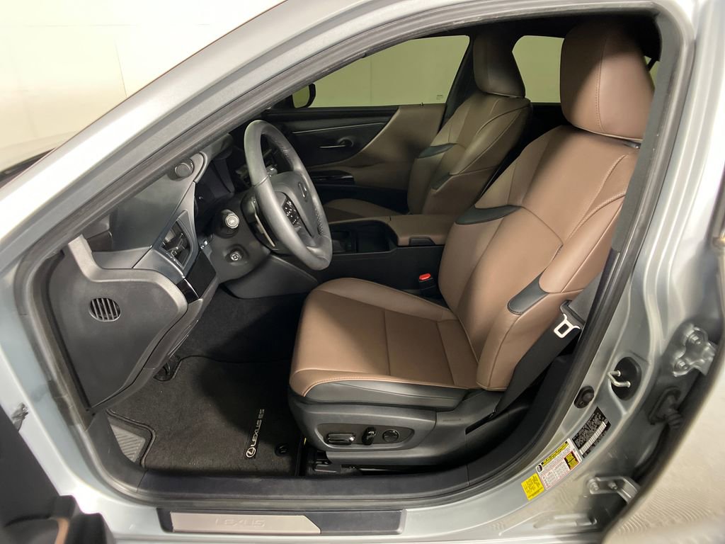 Used 2024 Lexus ES 350 w/ Premium Package image 28