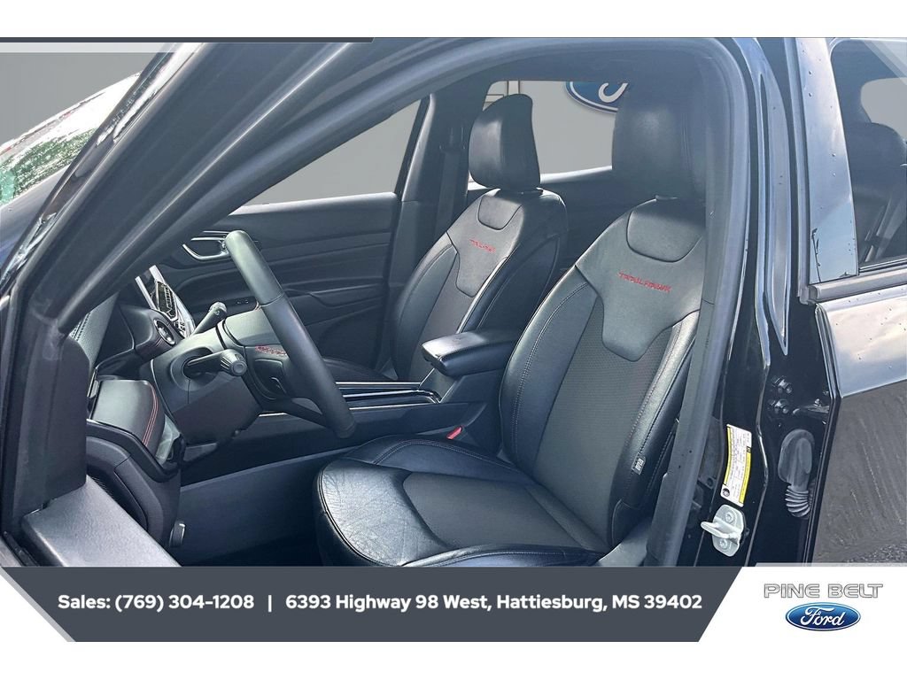 Used 2024 Jeep Compass Trailhawk AWD/4WD image 19
