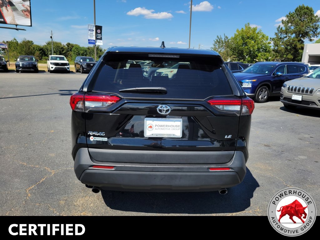 Used 2024 Toyota RAV4 LE FWD image 5
