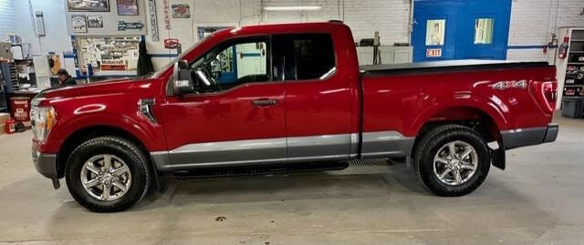 Certified 2022 Ford F150 XLT w/ Equipment Group 301A Mid image 2