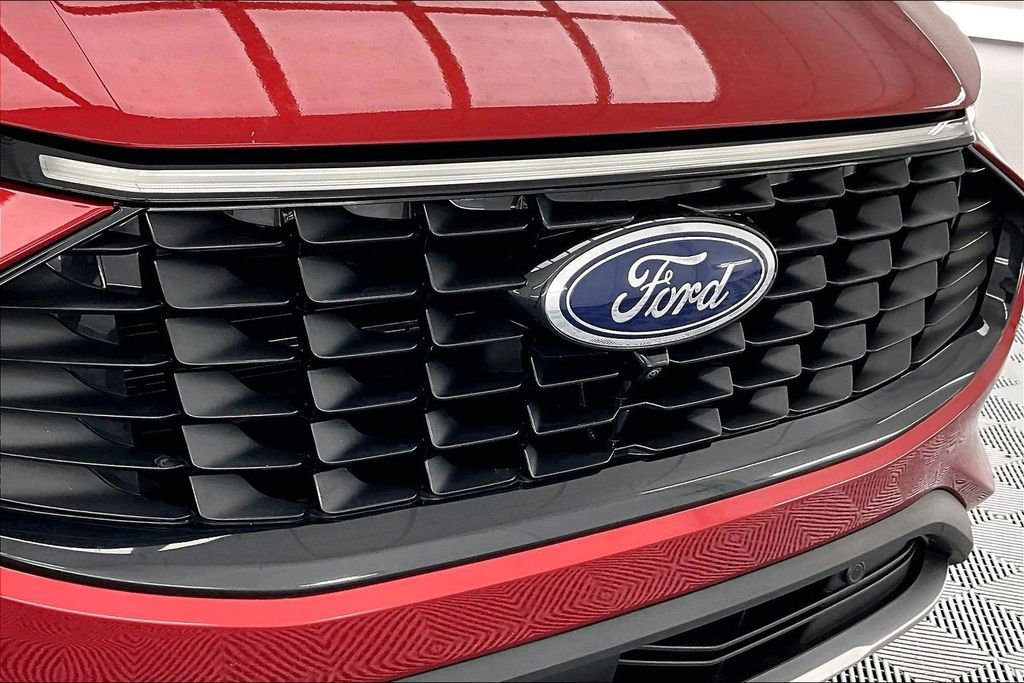 Certified 2023 Ford Escape Platinum image 28