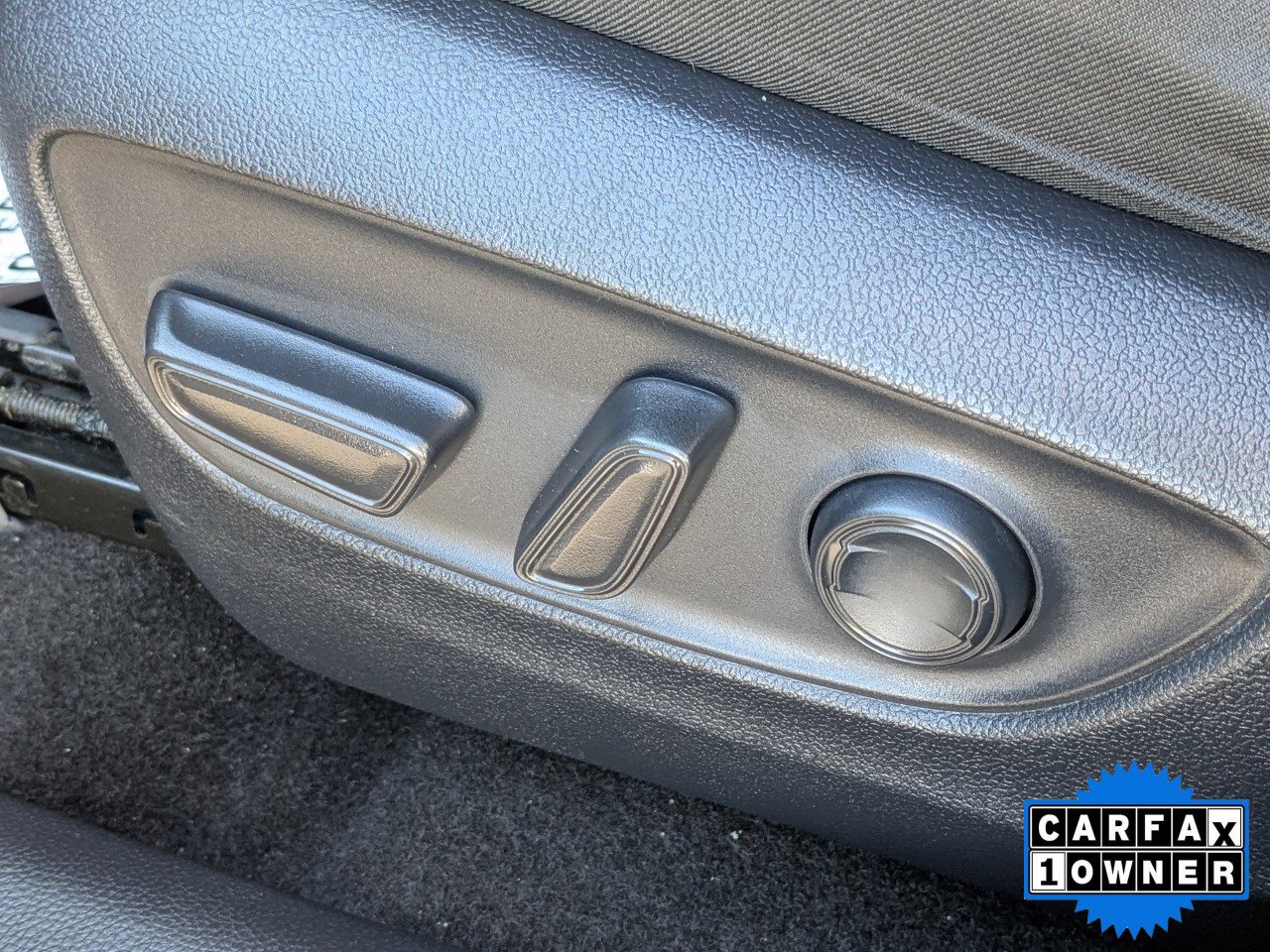 Used 2021 Toyota RAV4 XLE image 21