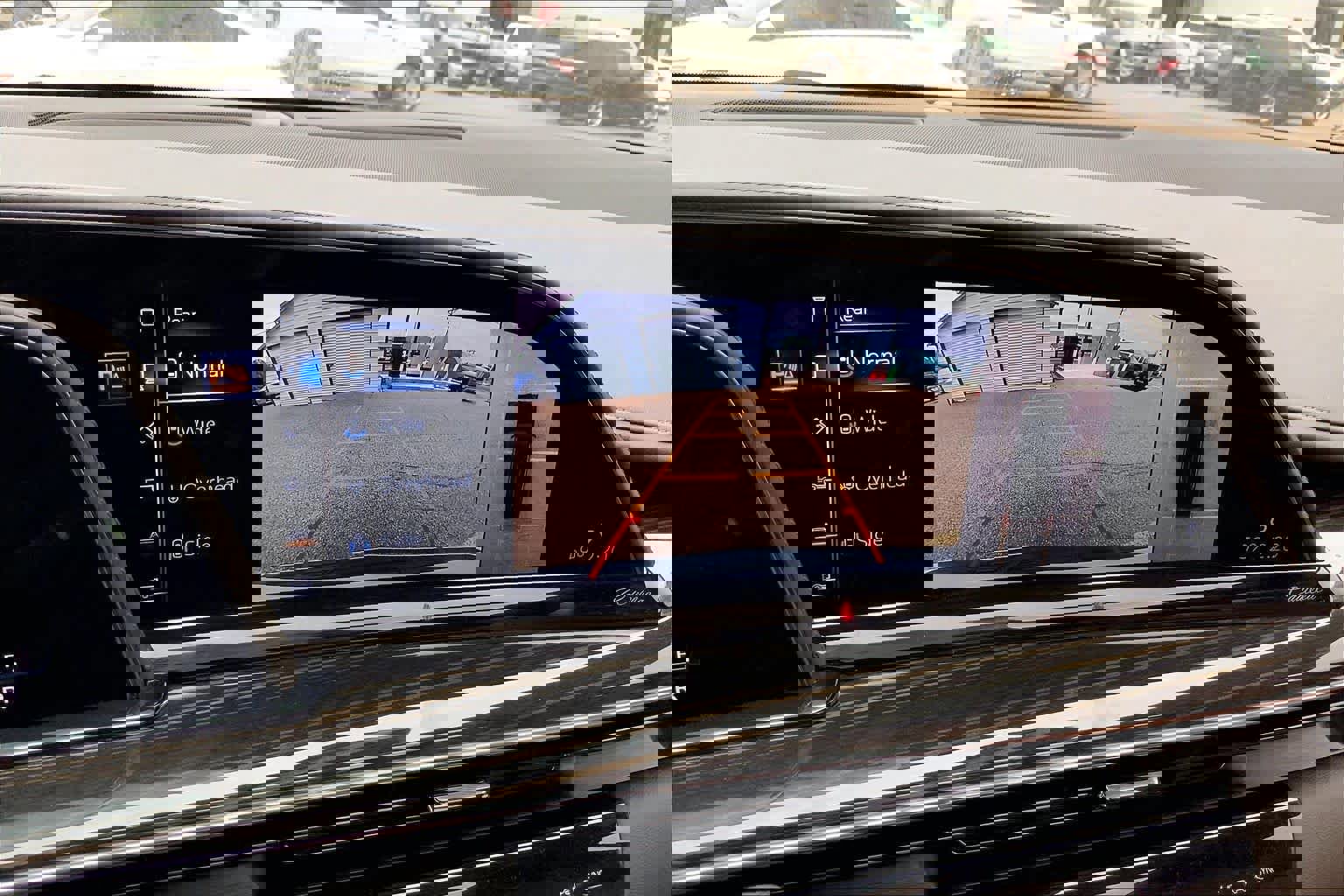 Used 2021 Cadillac Escalade Sport w/ Driver Assist Tech Package image 27