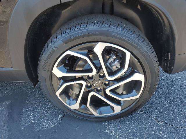Used 2025 Chevrolet Trax RS FWD image 27